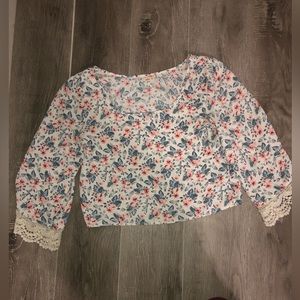 Hollister Floral Lace Trim Crop Top